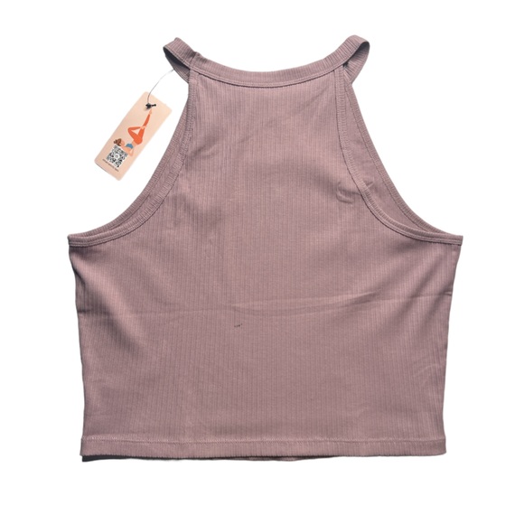 Keyhole Ribbed Tank Top - Picture 2 of 6